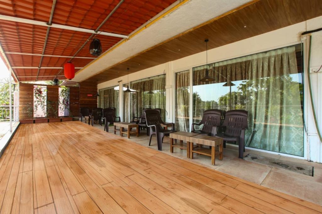 Lake View Resort Lonavla Exterior foto