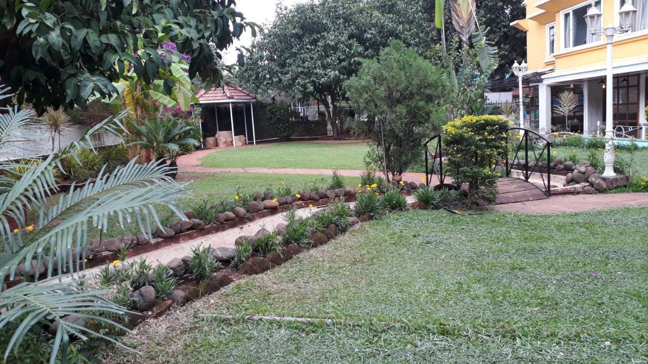 Lake View Resort Lonavla Exterior foto